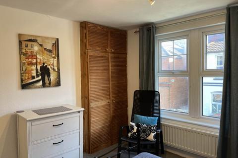 undefined, Springfield Road, Guildford GU1