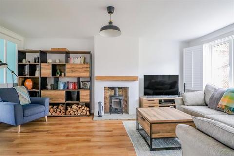 undefined, Wood End, Horsham