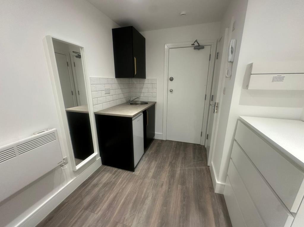 Living Area/Bedroom