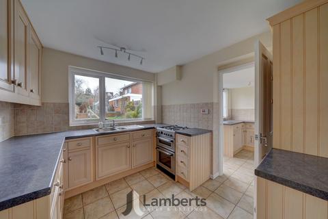 4 bedroom detached house for sale, Albury Road, Studley, B80