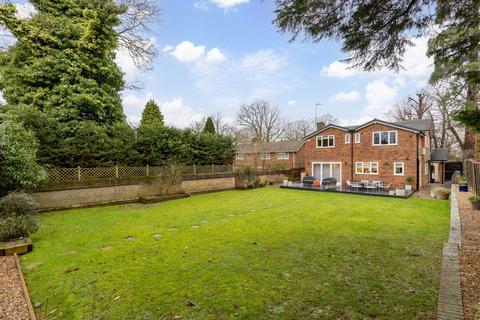 5 bedroom detached house for sale, Milton Mount Avenue, Crawley RH10