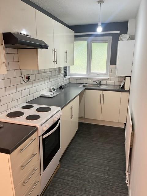 Kitchen 1.jpg