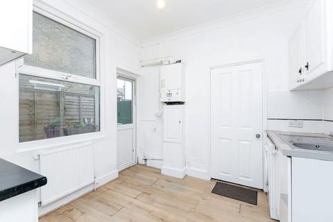 1 bedroom flat for sale, 50 Abbey Road, Wimbledon, London, SW19 2NA