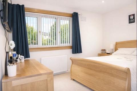 2 bedroom end of terrace house to rent, 32, Baberton Mains Gardens, Edinburgh, EH14 3BX