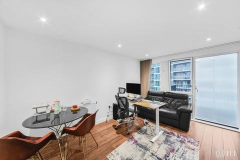 1 bedroom flat for sale, Southmere House, Highland Street, London, E15