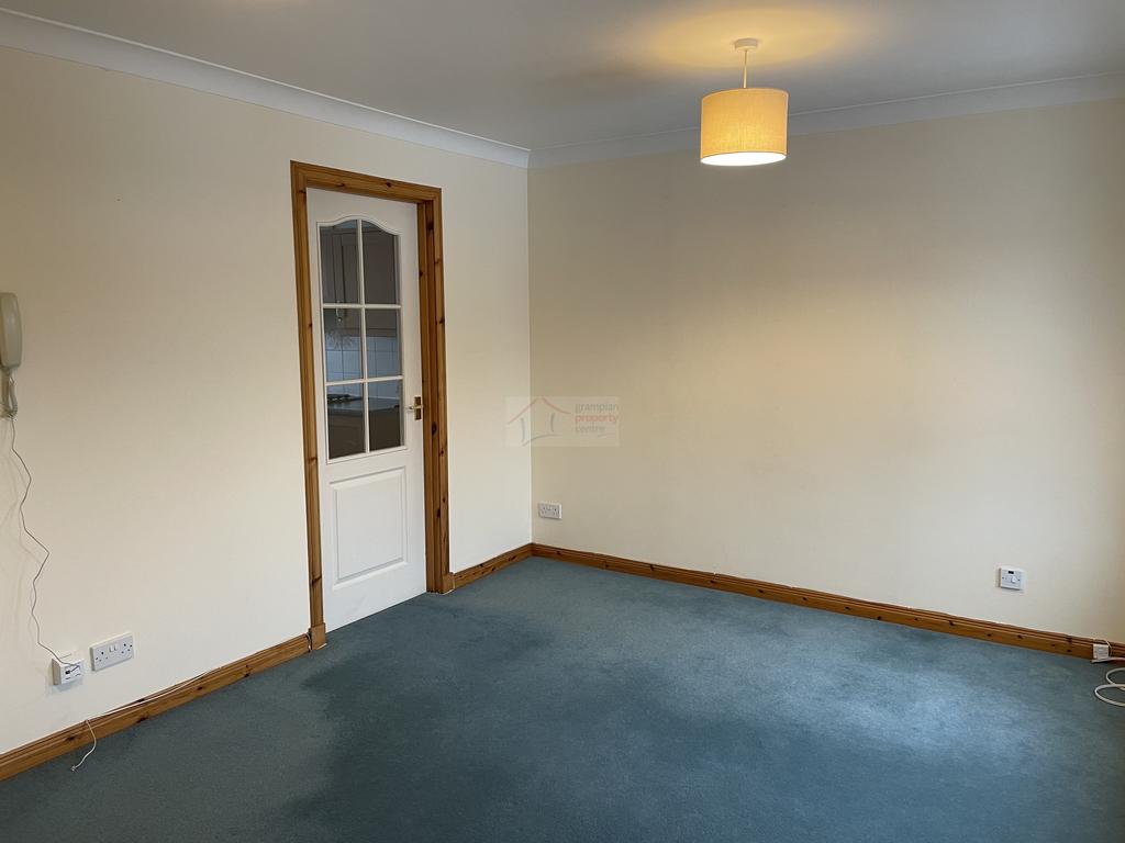Lounge c.JPG