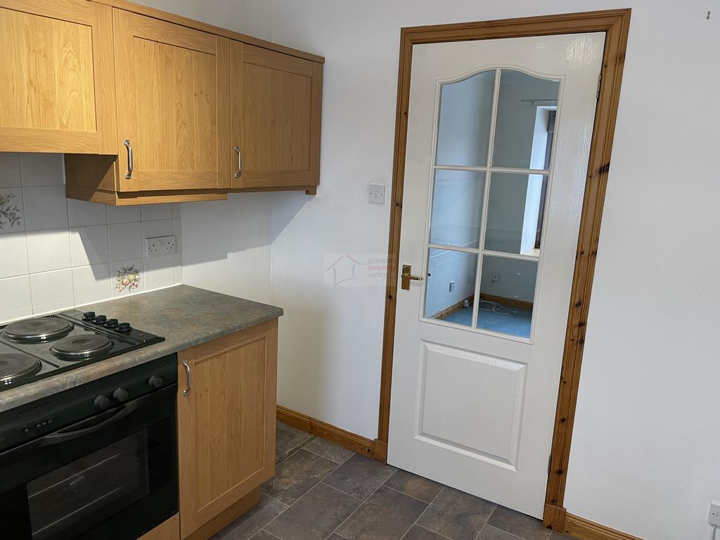 Kitchen b.JPG