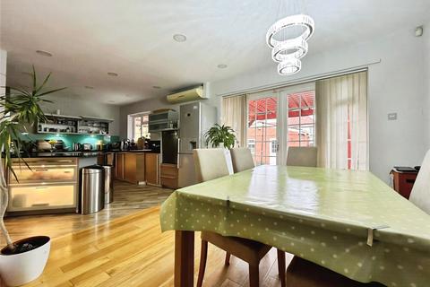 4 bedroom semi-detached house to rent, Cypress Avenue, Twickenham, TW2