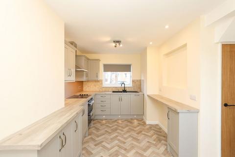 3 bedroom terraced house for sale, St. Augustines Avenue, Chesterfield S40