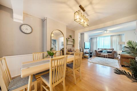 3 bedroom semi-detached house for sale, Swingate Lane, Plumstead, London