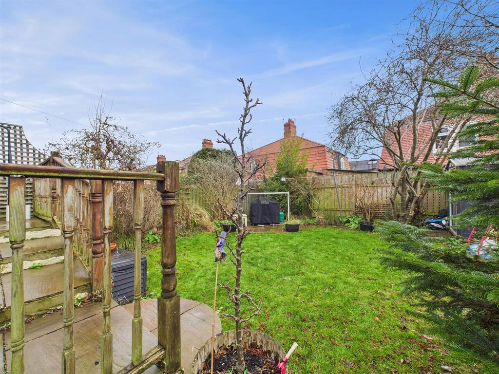 Garden 3.jpg