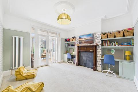 4 bedroom semi-detached house for sale, The Gardens, Monkseaton