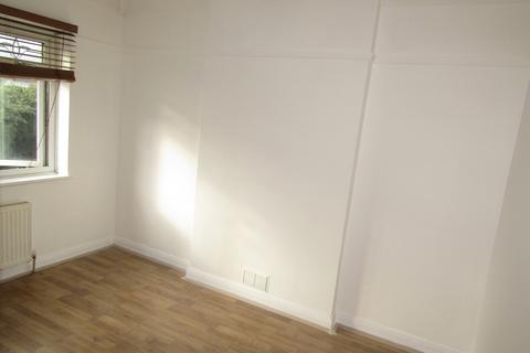 3 bedroom end of terrace house to rent, Enfield, EN3
