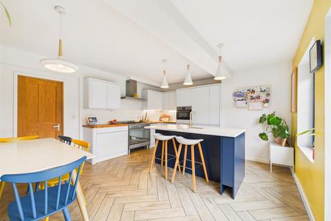 3 bedroom semi-detached house for sale, Freeman Avenue, Brough