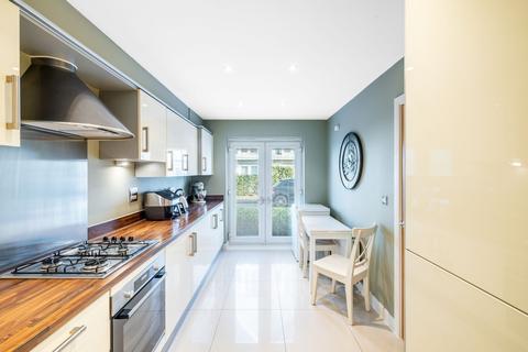 4 bedroom end of terrace house for sale, The Moors, Redhill, RH1
