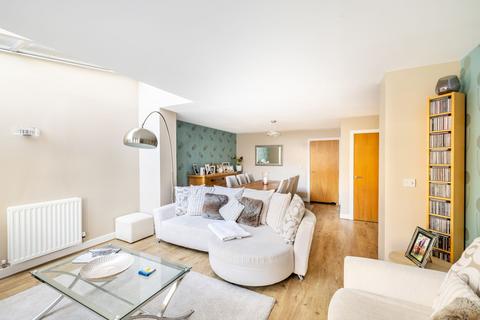 4 bedroom end of terrace house for sale, The Moors, Redhill, RH1