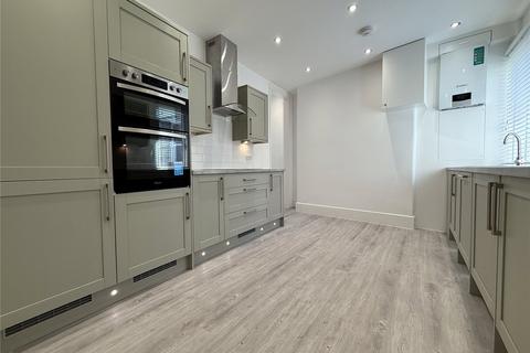 4 bedroom apartment to rent, Muswell Hill Broadway, London, N10
