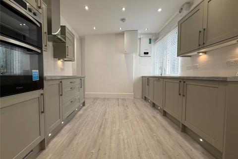 4 bedroom apartment to rent, Muswell Hill Broadway, London, N10