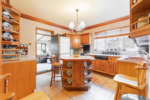 4 bedroom detached house for sale, Conway Road, Sheringham