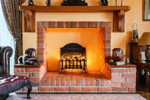 4 bedroom detached house for sale, Conway Road, Sheringham