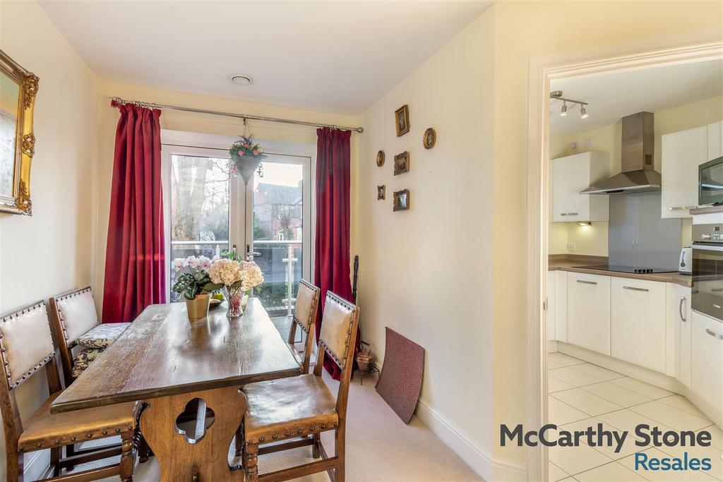 8674035-interior09.jpg
