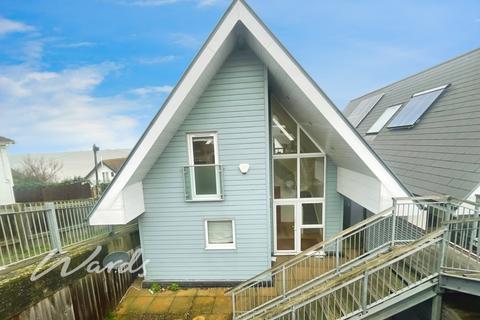 3 bedroom detached house to rent, Western Esplanade Herne Bay CT6