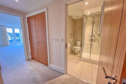 2 bedroom apartment for sale, Hadleigh Road, Frinton on sea CO13