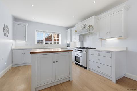 5 bedroom detached house for sale, Flitch Green, Dunmow, Essex, CM6