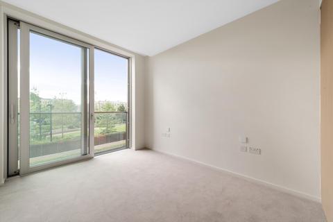 3 bedroom flat to rent, Lillie Square, Earls Court, London, SW6