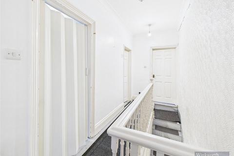 3 bedroom semi-detached house for sale, Wyndham Road, Kingston upon Thames KT2