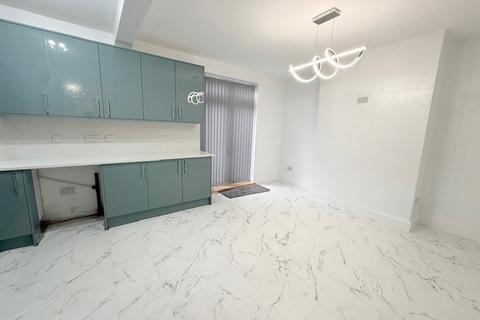3 bedroom semi-detached house to rent, Orme Avenue, Salford, Greater Manchester, M6