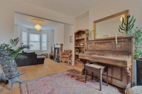 4 bedroom terraced house for sale, South Bank Avenue, Off Bishopthorpe Road