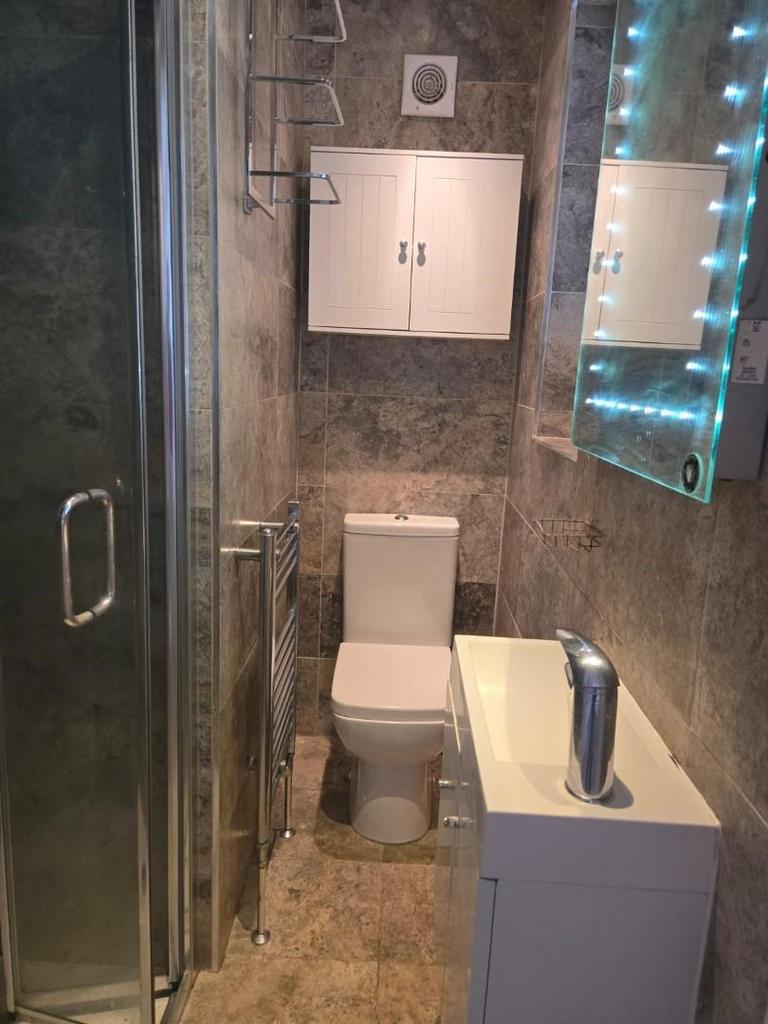 Smallensuite.jpg