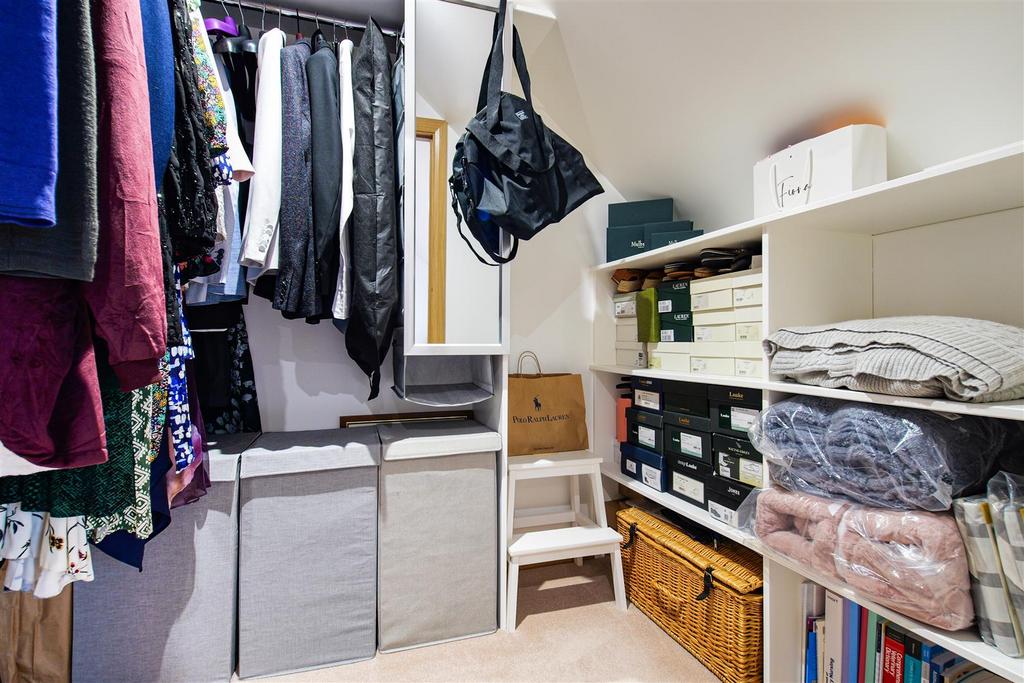 33 -dressing room.jpg