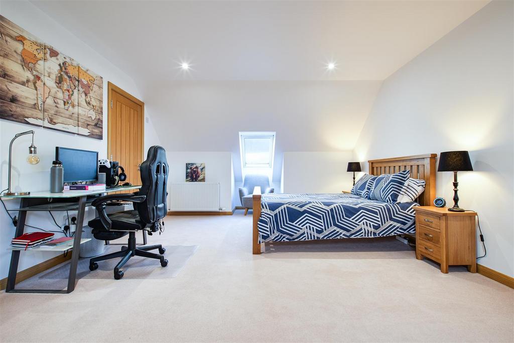 34 - bedroom.jpg