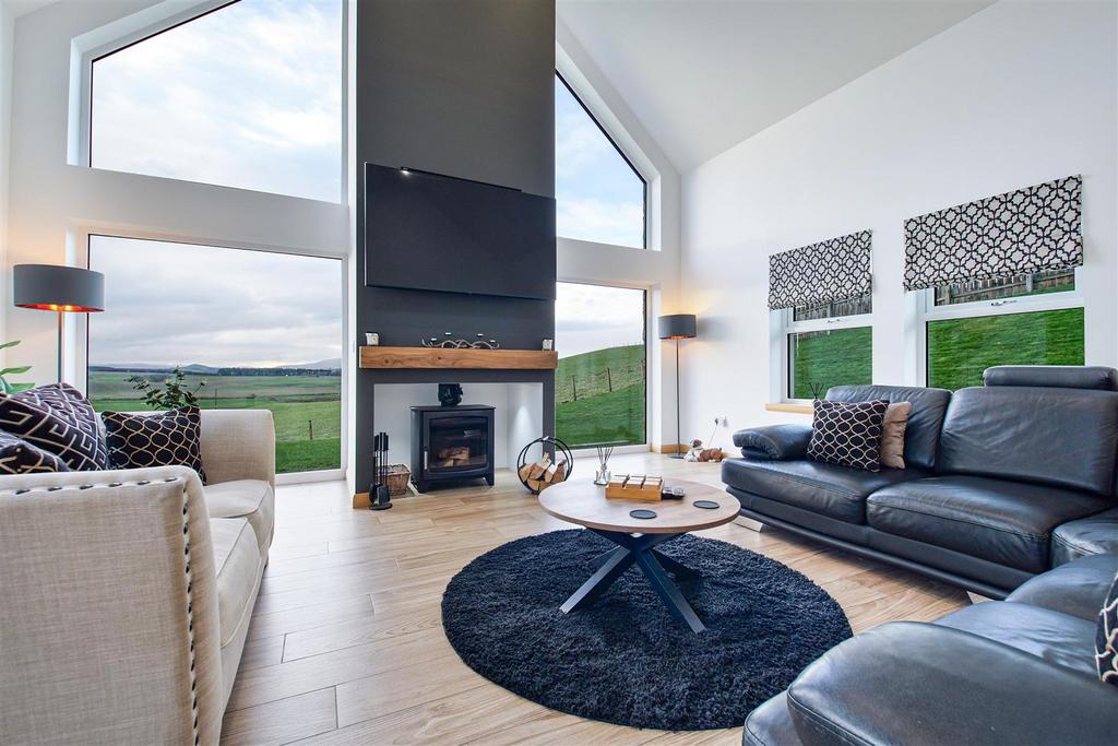 8 - lounge.jpg