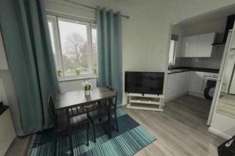 Studio to rent, Brendon Close, Hayes, Greater London, UB3