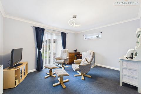 3 bedroom semi-detached house for sale, St. James Avenue, Upton, CH2