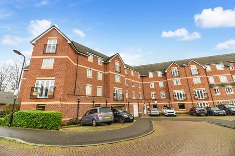 2 bedroom apartment for sale, Eaton Avenue, Cippenham, Berkshire, SL1