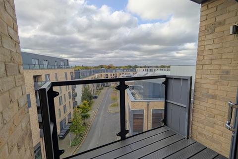 2 bedroom apartment to rent, Addlestone, Surrey, KT15
