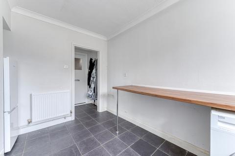 2 bedroom ground floor flat to rent, Wilberforce Road, Norwich, NR5