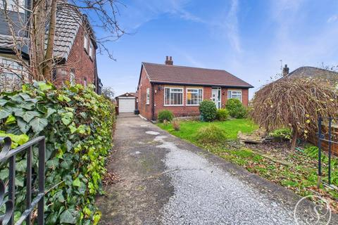 2 bedroom bungalow for sale - Armley Grange Rise, Leeds