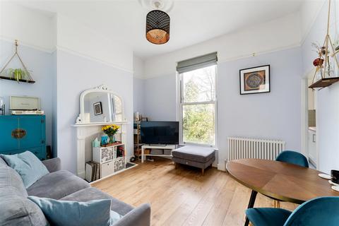 1 bedroom apartment for sale, Hermon Hill, Wanstead