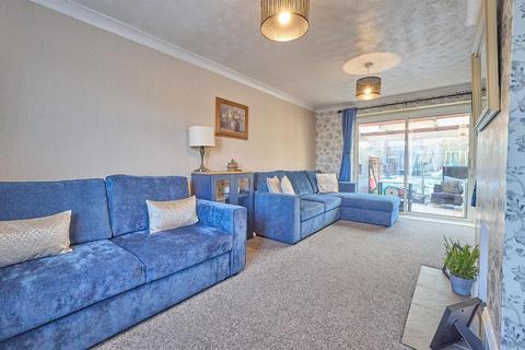 3 bedroom terraced house for sale, Livesey Drive, Sapcote