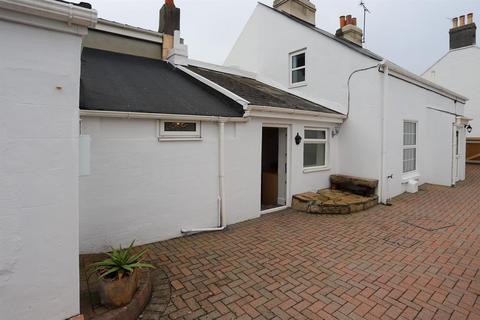 Byron Lane, St Helier JE2
