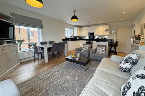 2 bedroom apartment for sale, Godalming  *Stunning Riverside Setting*