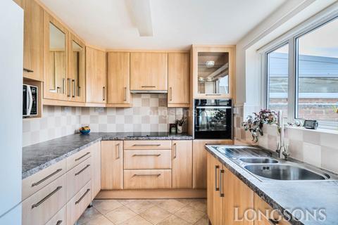 4 bedroom end of terrace house for sale, Richmond Road, Saham Toney