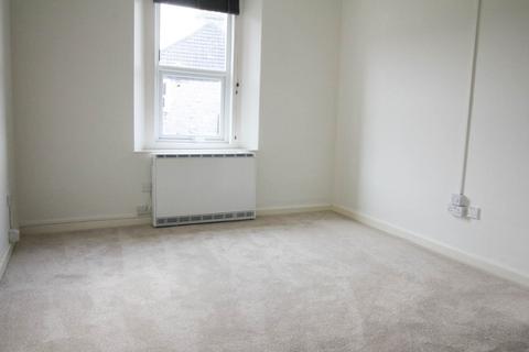 Semi detached house to rent, Milburn Road, Weston-super-Mare