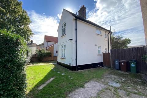 Blake Avenue, Barking