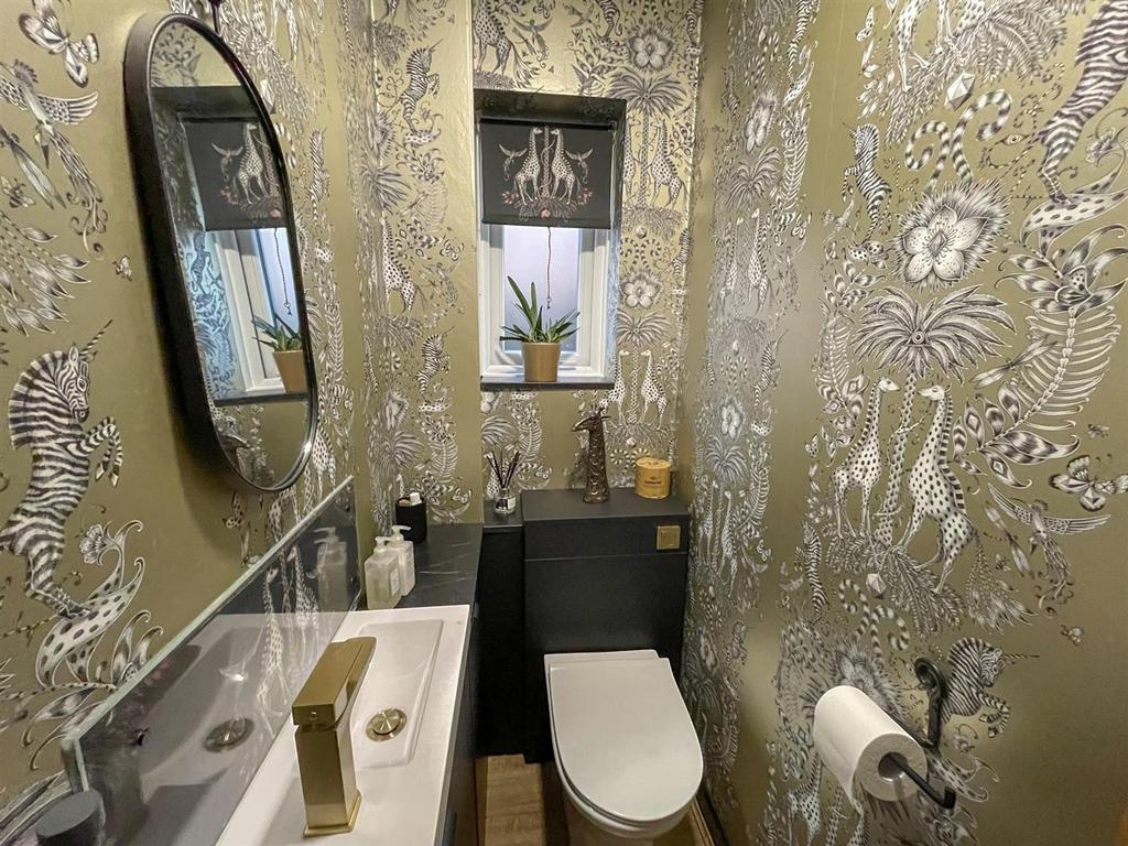 Downstairs wc.jpg